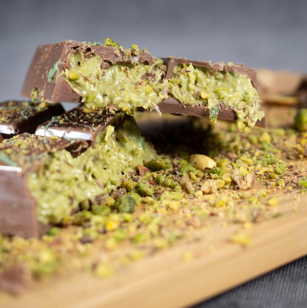 Load video: Dubai Chocolate Pistachio Bar with Crispy Kataifi – 200 g | Luxurious Knafeh Dessert with Pistachio Cream | Viral Dubai Kunafa PistachioChocolate | Gourmet Luxurious Dessert Gift